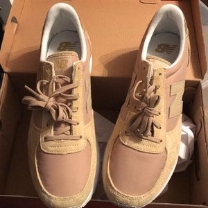 New Balance sneakers never worn still in box